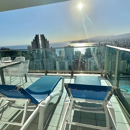 Highrise With Stunning Views From Private Balcony 85 Lägenhet *