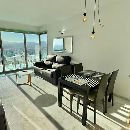 Highrise With Stunning Views From Private Balcony 85 *