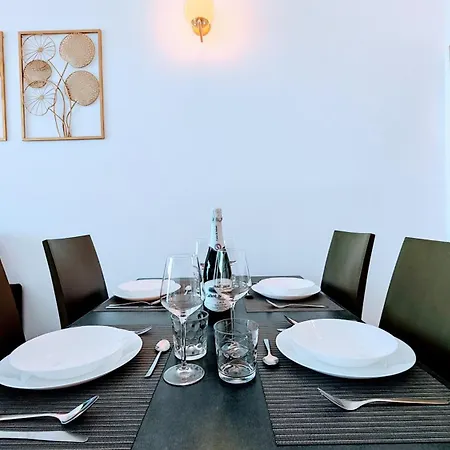 Apartamento Skyline 18 *