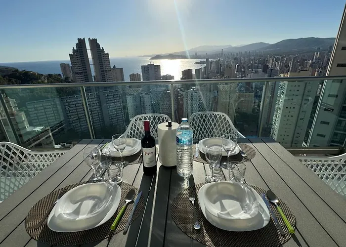 Highrise With Stunning Views From Private Balcony 85