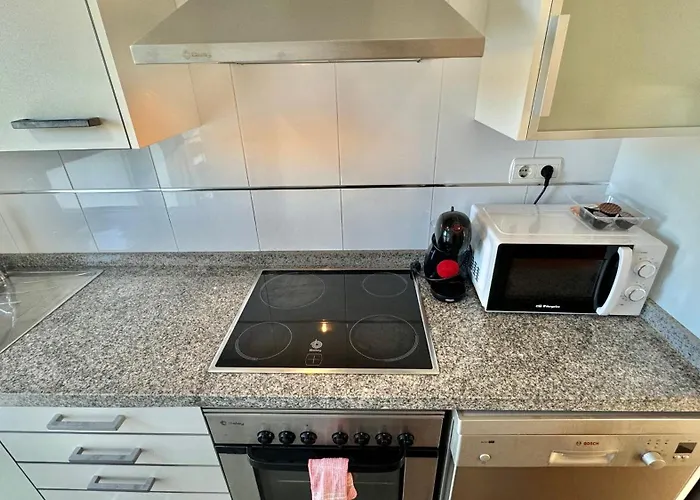 Highrise With Stunning Views From Private Balcony 85