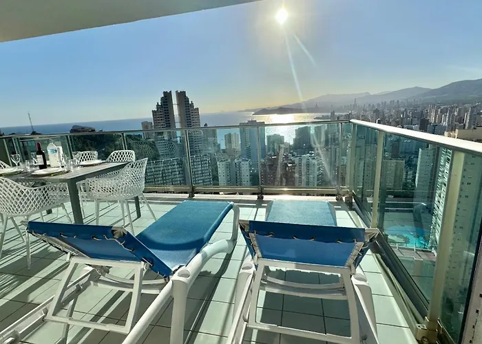 Highrise With Stunning Views From Private Balcony 85 Διαμέρισμα *
